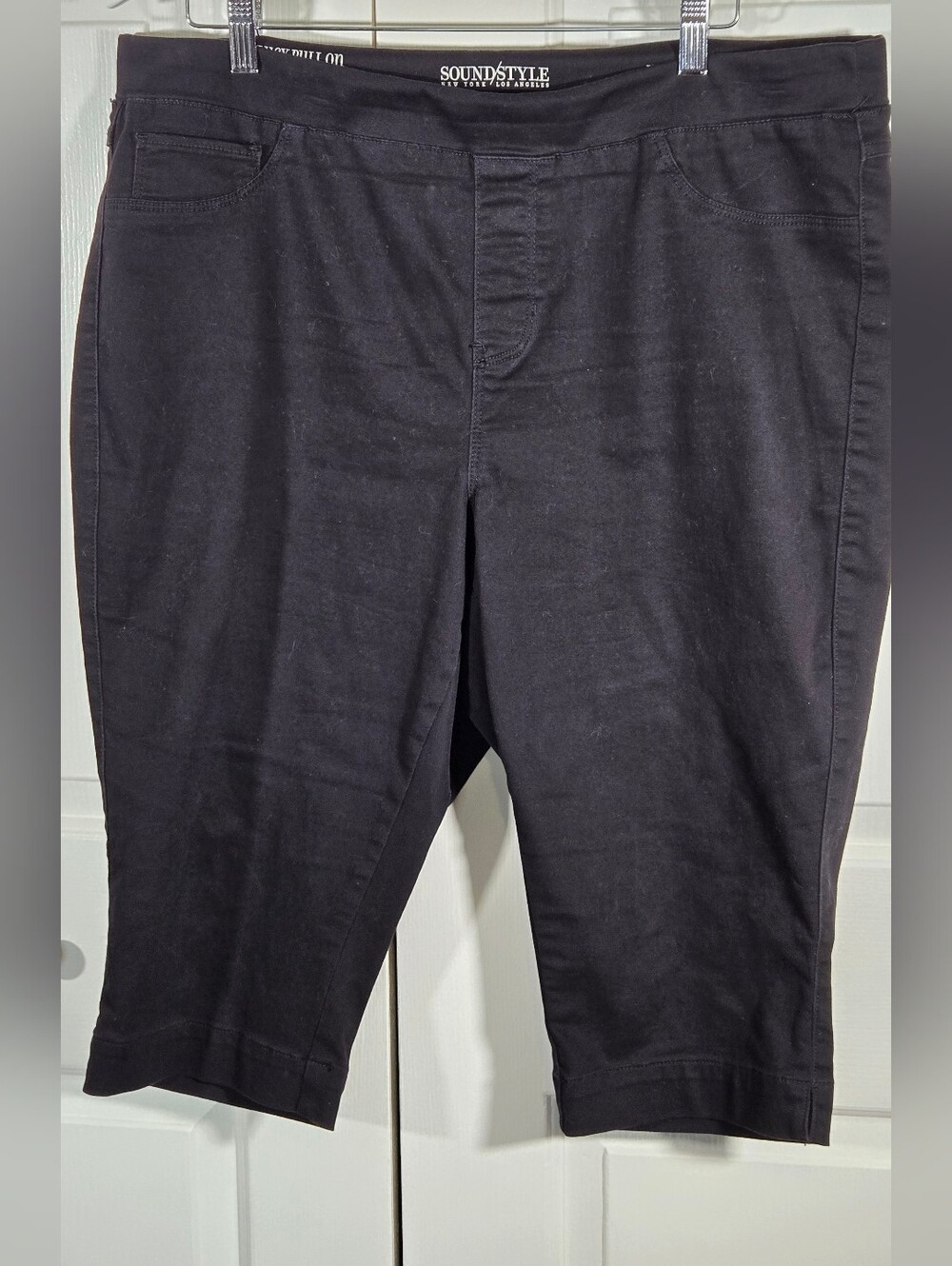 SoundStyle Lucy Pull-On Skimmer Capri Pants Women’s 1X Black Stretch